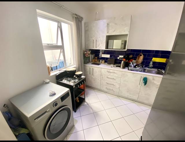 1 BEDROOM FLAT FOR SALE IN CLAREMONT UPPER